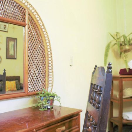 Готель Casa Santaella Пуерто-Ескондідо Номер фото
